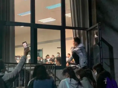 教育部鼓励高校加强恋爱